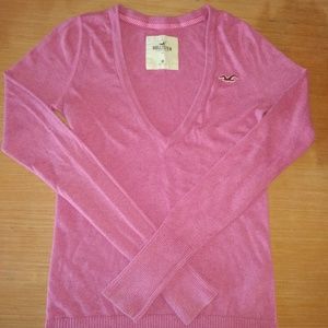 Pink Hollister v-neck long sleeve, GREAT condition